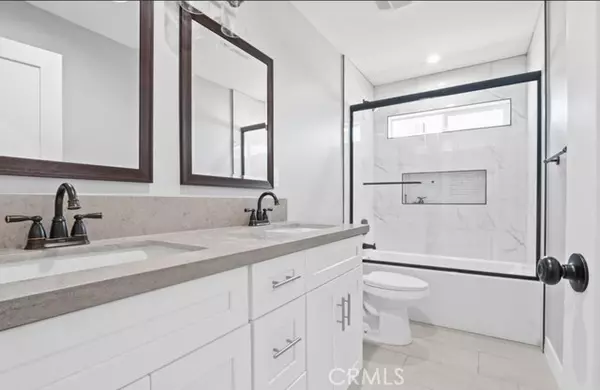 Los Angeles, CA 90037,315 W 56TH Street