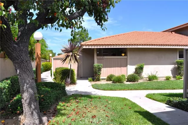 2142 Foxglove Road, Tustin, CA 92780