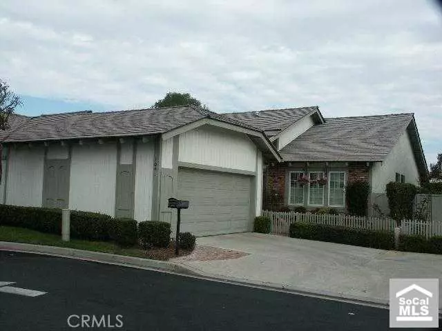Tustin, CA 92780,1041 Regis Way