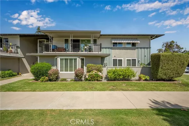 1920 McKinney Way #17A, Seal Beach, CA 90740