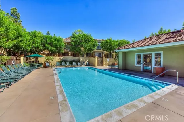 Tustin, CA 92782,132 Gallery Way