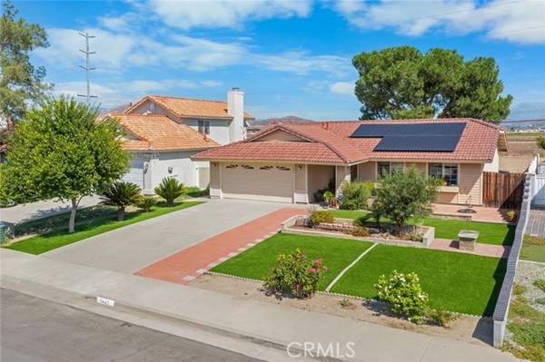 1443 Caron, Perris, CA 92571