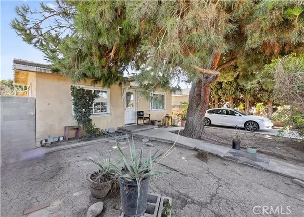 Santa Ana, CA 92707,1209 S Shelton Street