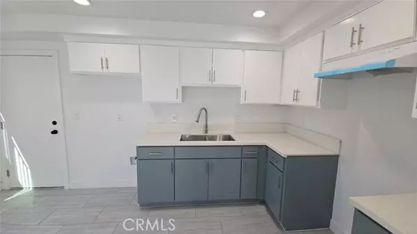 10415 Avalon Boulevard, Los Angeles, CA 90003