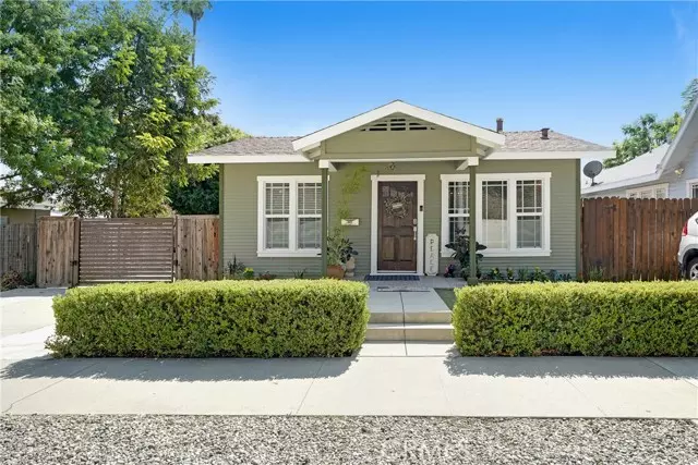 1982 Corson Street, Pasadena, CA 91107