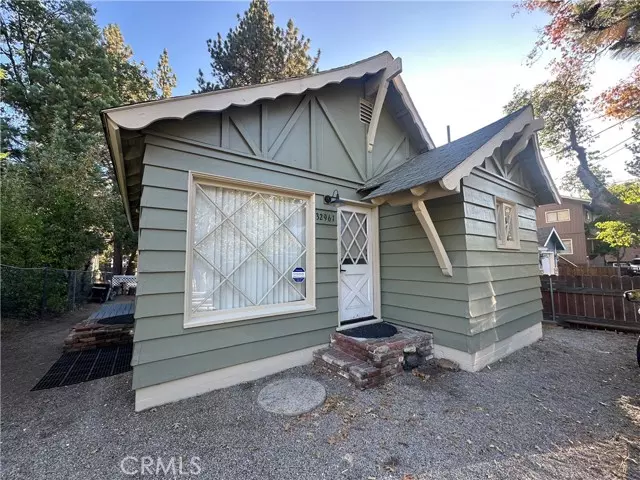 32961 Squirrel, Los Angeles, CA 92382