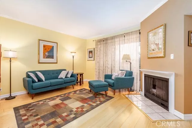 3913 N Virginia Road #203, Long Beach, CA 90807