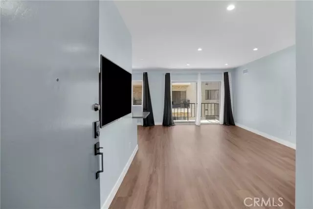 Los Angeles, CA 90035,1115 S Elm Drive #417