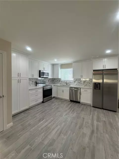 La Habra, CA 90631,746 W 4th Ave Avenue #3