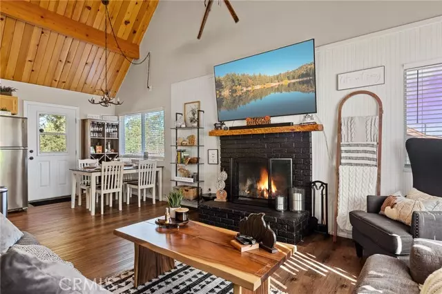 642 Villa Grove, Big Bear City, CA 92314