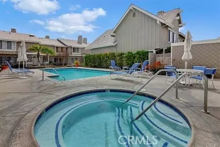 329 Regatta Way, Seal Beach, CA 90740