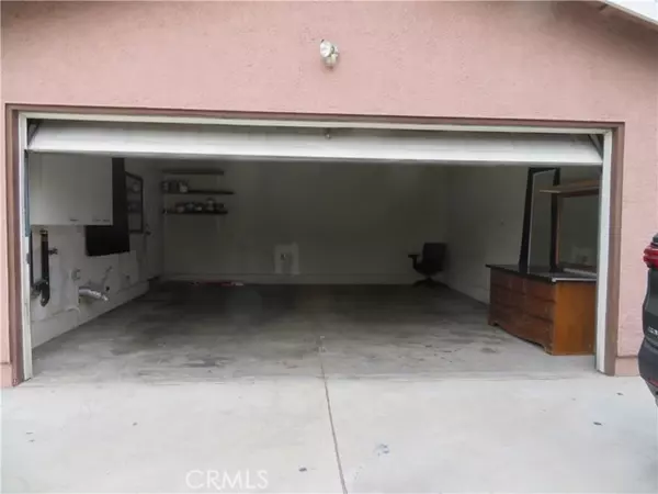 Bell, CA 90201,6510 Lucille