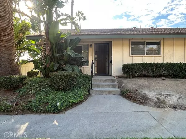 Yorba Linda, CA 92886,4891 Eureka #25