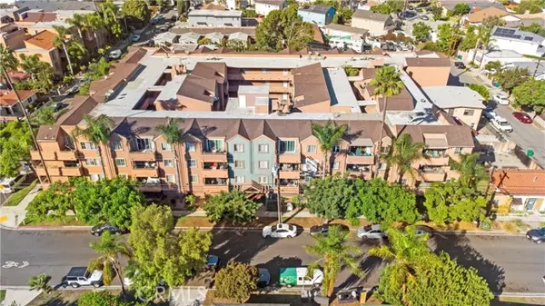 Long Beach, CA 90804,2507 E 15th #304