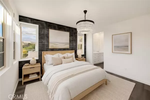 Upland, CA 91786,2323 Apple