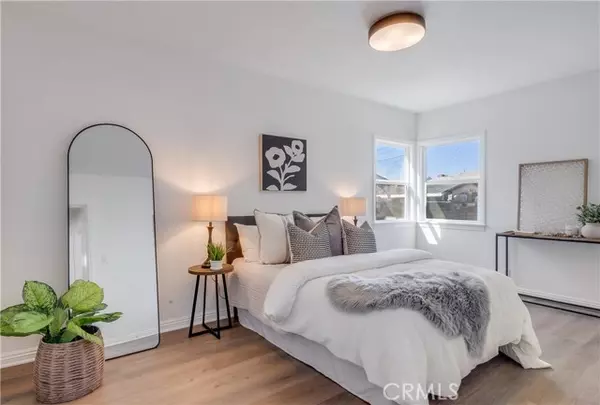 Compton, CA 90221,1347 E Bennett