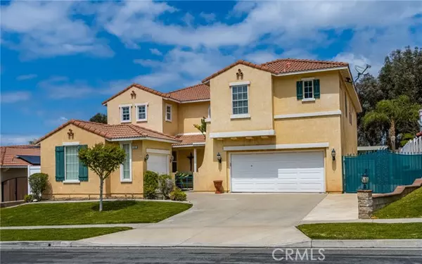 833 W Orange Heights, Corona, CA 92882