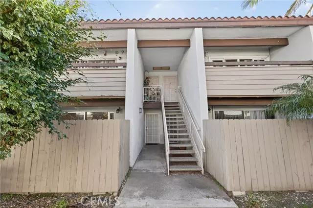 2511 W Sunflower Avenue #K4, Santa Ana, CA 92704