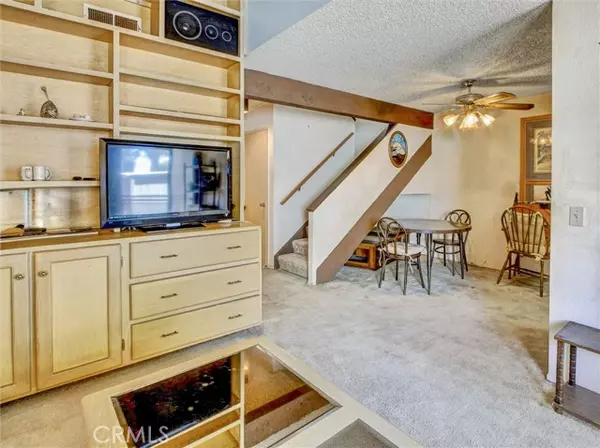 Santa Ana, CA 92704,2710 W Segerstrom Avenue #D