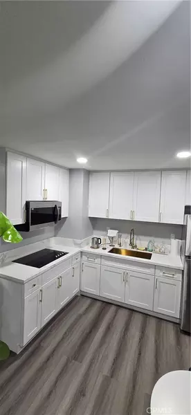 5585 E Pacific Coast, Long Beach, CA 90804