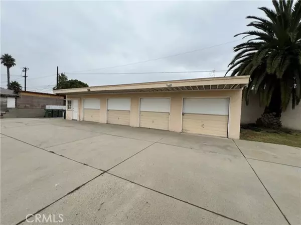 Hawthorne, CA 90250,11620 Inglewood Avenue