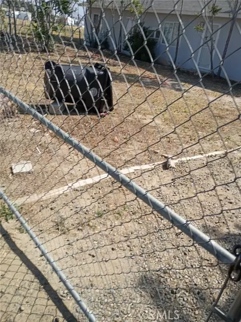 1987 S Santa fe, San Jacinto, CA 92583