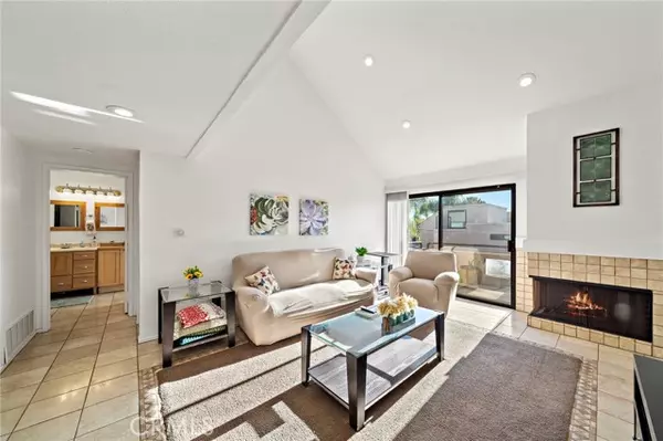 Lake Forest (el Toro), CA 92630,25761 Le Parc #82