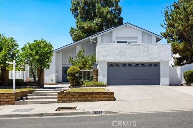 25381 Mackenzie St, Laguna Hills, CA 92653