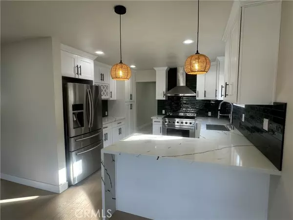 Hawthorne, CA 90250,5174 W 135th