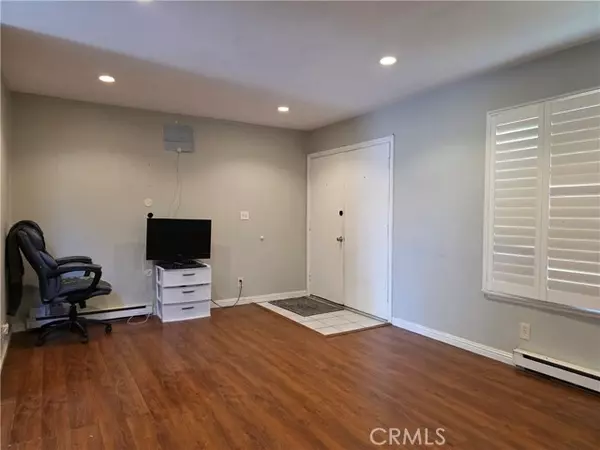 Stanton, CA 90680,11219 Hood