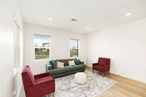 Ontario, CA 91761,3906 E Coronado Privado