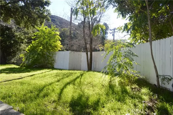 Agua Dulce, CA 91390,13111 Sierra Hwy