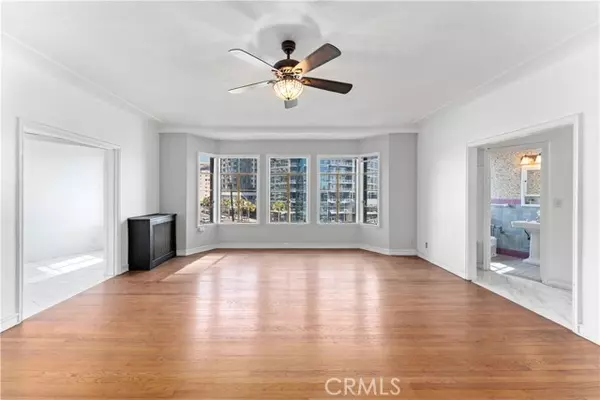 Long Beach, CA 90802,800 E Ocean Boulevard #306