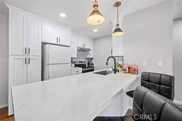 Santa Ana, CA 92704,2511 W Sunflower #P4