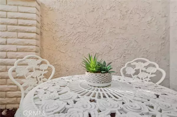 Westminster, CA 92683,5566 Aldershot