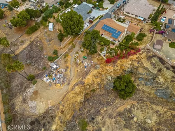 Corona, CA 92881,7233 Bel Air St