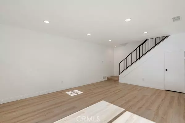 Cerritos, CA 90703,16856 Sierra Vista