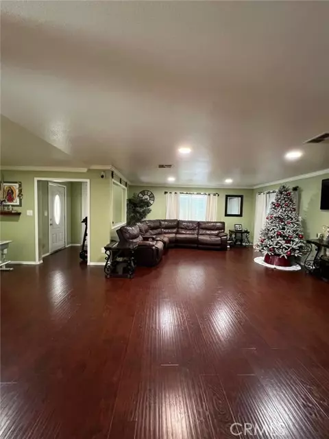 Anaheim, CA 92801,1919 W Coronet Avenue #214