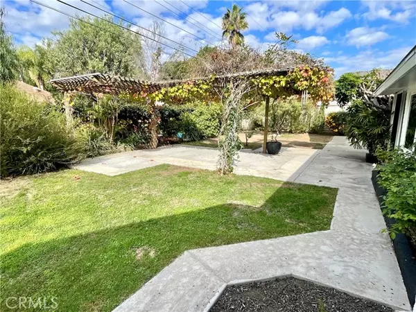 Tustin, CA 92780,14191 Lambeth Way