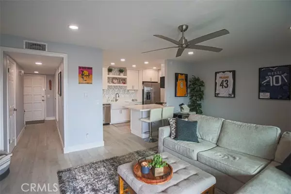 6600 Warner Avenue #102, Huntington Beach, CA 92647