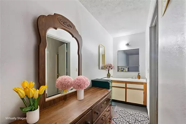 Compton, CA 90220,1020 N Kemp Avenue