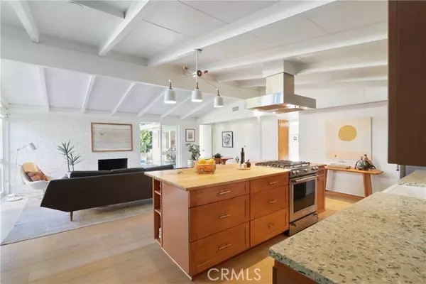 Long Beach, CA 90808,3012 Roxanne Avenue