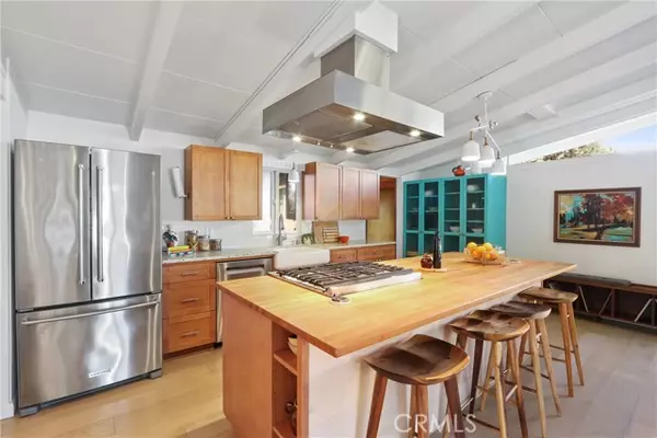 Long Beach, CA 90808,3012 Roxanne Avenue