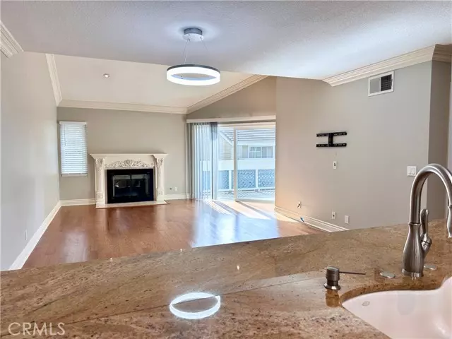 7562 Seaspring, Huntington Beach, CA 92648