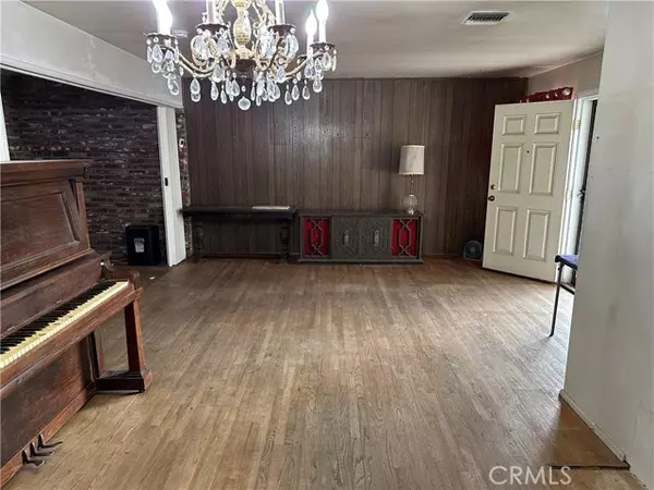 Baldwin Park, CA 91706,14083 Olive