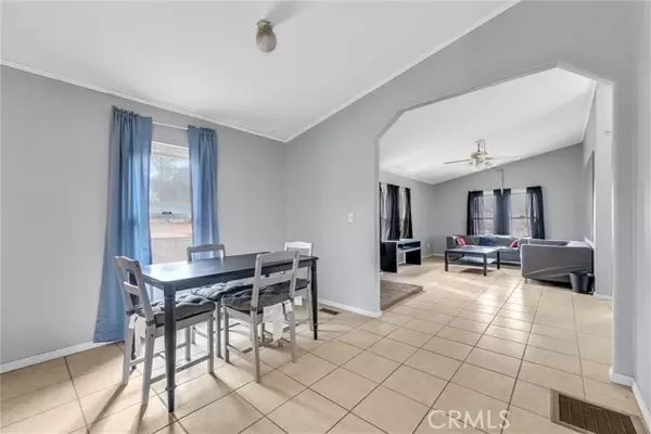 5827 Cambria, Phelan, CA 92371