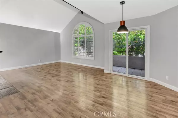 Long Beach, CA 90802,645 Pacific Avenue #315