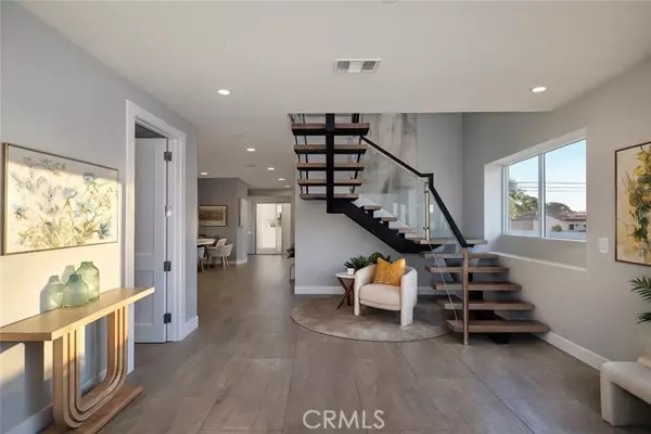 Westminster, CA 92683,14472 Moran