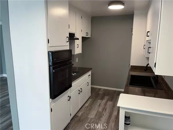 Long Beach, CA 90802,801 E 1st Street #9