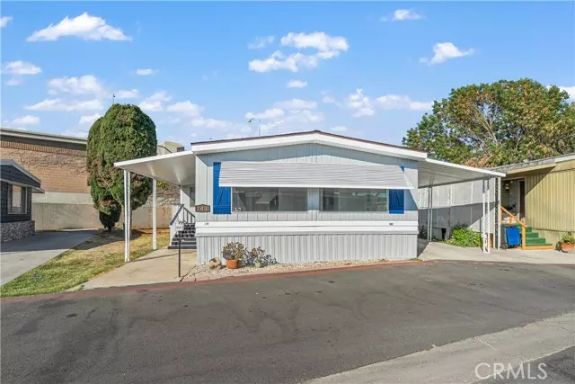 141 E Coronado, Tustin, CA 92780